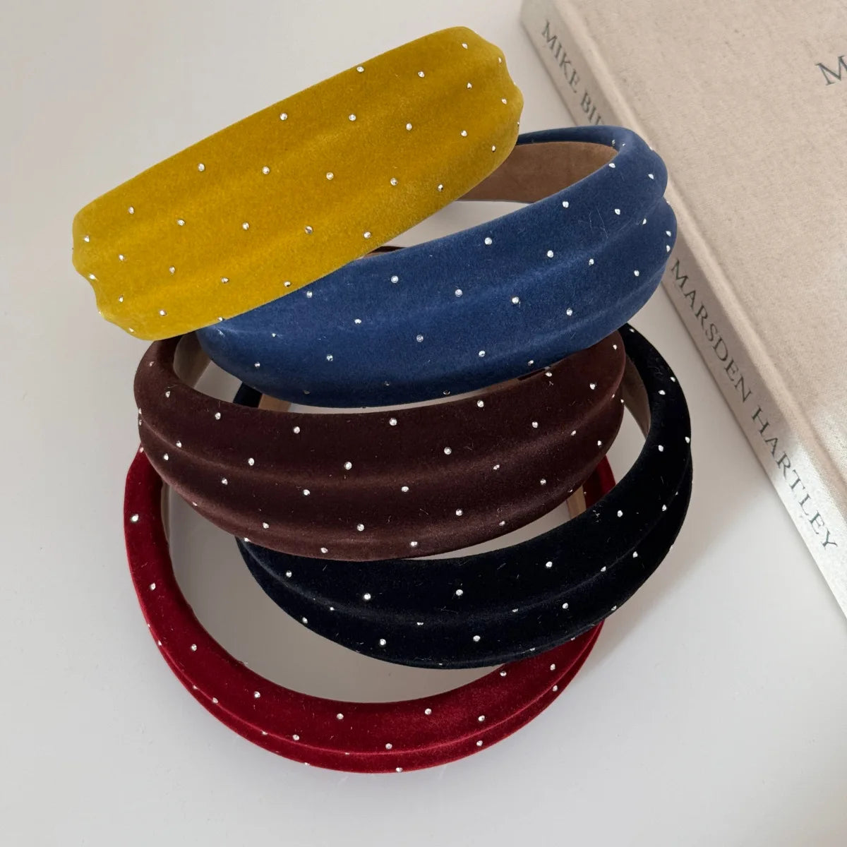 Polka Dots Pearls Velvet Headband for Women Girls French Retro Elegant Hairband Headwear Traveling Outdoor Hair Accessories New Quake