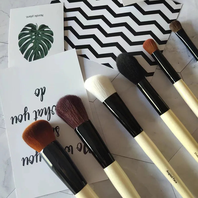 6pcs Soft Fluffy Makeup Brush Sets For Cosmetic Foundation Loose Powder Eyeshadow Blending Brush Beauty Tools Quake