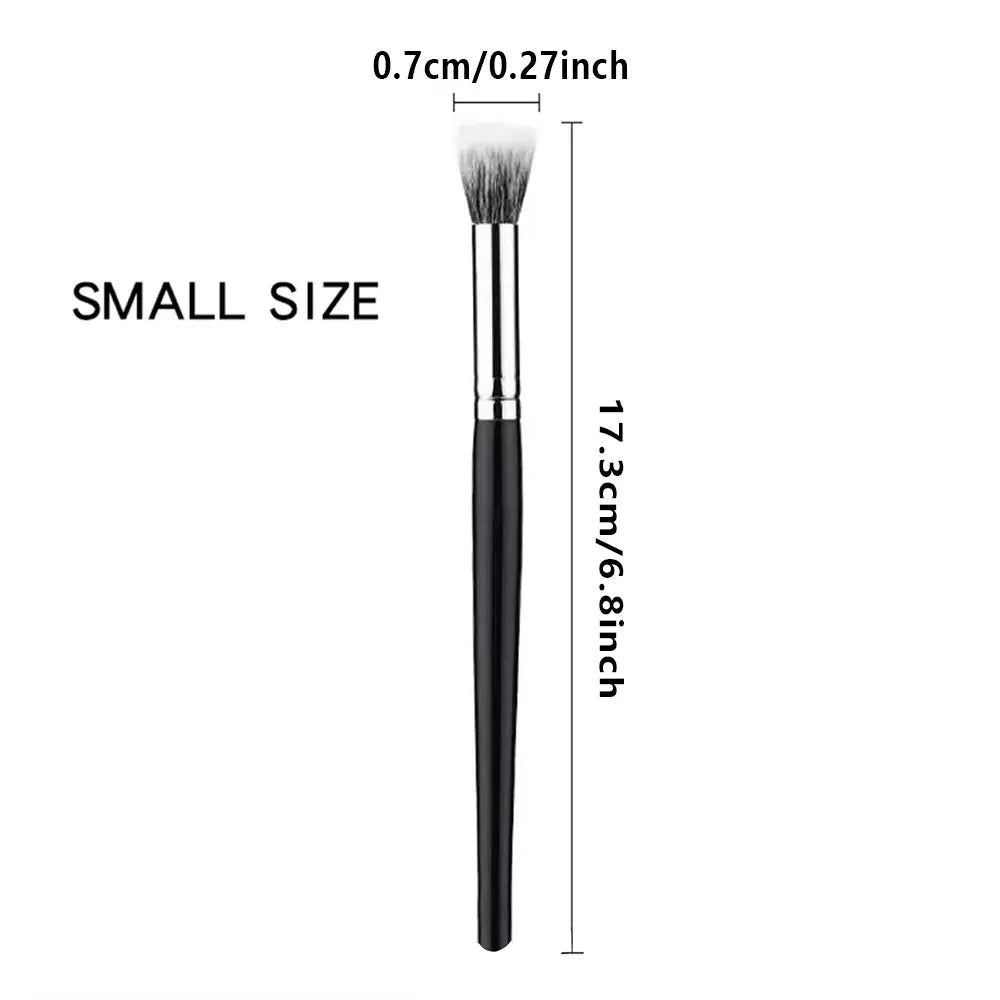 Pointillator brush Blush brush Pure wool flat head Cangzhou makeup brush Soft bristle wooden handle Beauty tool Quake small brush