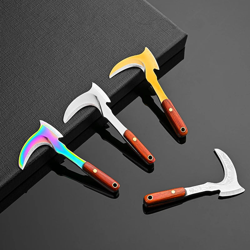 Keychain small kitchen knife mini sickle gift knife courier knife body knife key knife non-folding knife pendant accessories. Quake