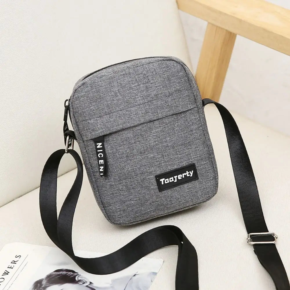 Nylon Shoulder Bag Men Solid Color Crossbody Bag Casual and Fashionable Retro Bag Business Crossbody Bags for Men Hand Bag Quake