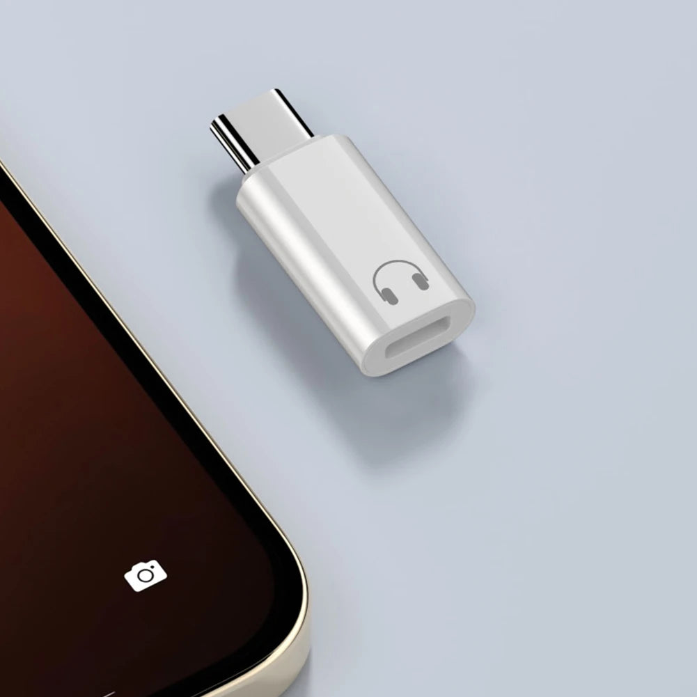 Compact Lightweight Type C Adapter for Phones Tablets and Laptops Supporting Earphone Music Call Gaming Data Transmission Quake