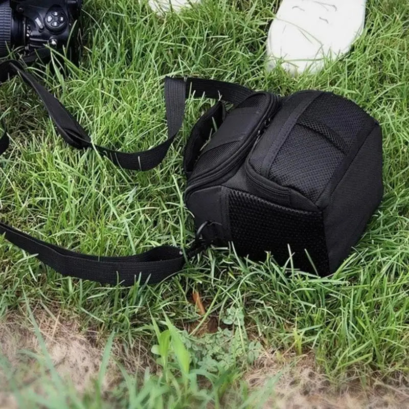 Lightweight Nylon DSLR Camera Bag Sponge Cushion Shockproof Design K1KF Quake