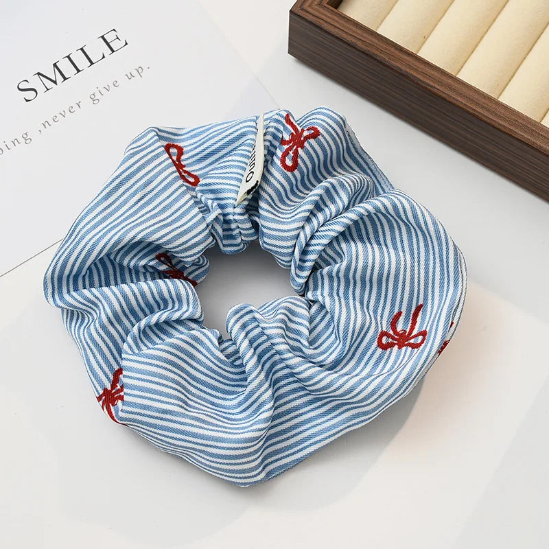 Sweet New Striped Large Scrunchie Gentle Hair Tie No Hurt Hair Versatile Hair Rope for Women Daily Hair Dressing Decor Quake bow