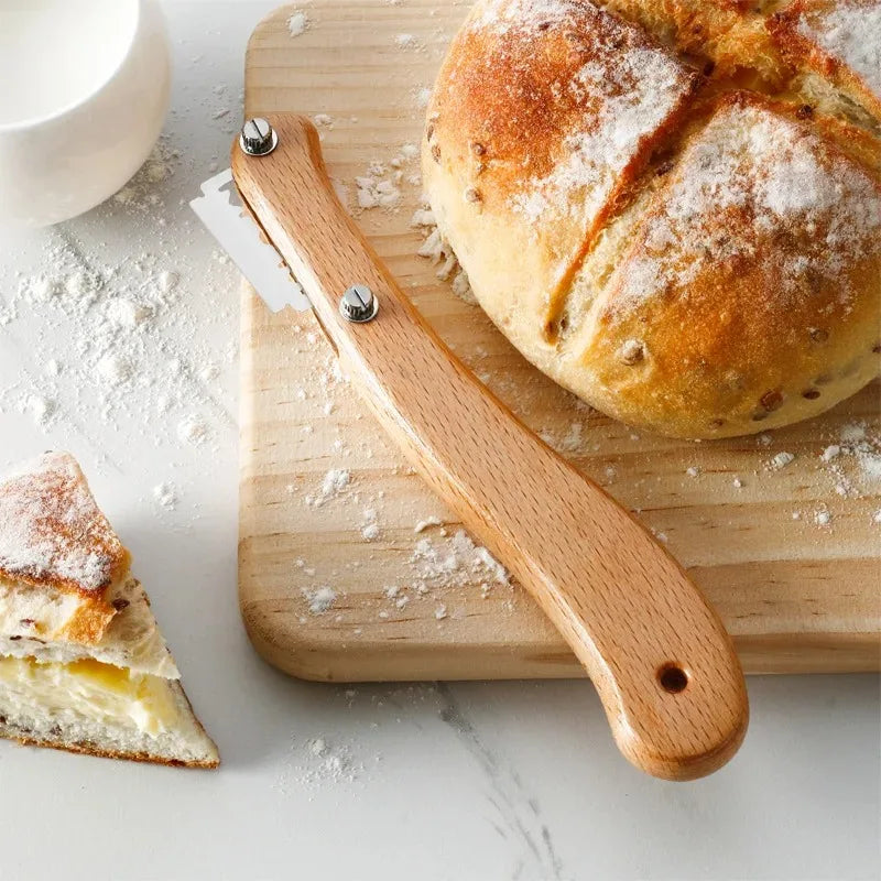 1pc Practical Curved Bread and Pastry Knife Baking Tools Baking Accessories Household Kitchen Tools Quake