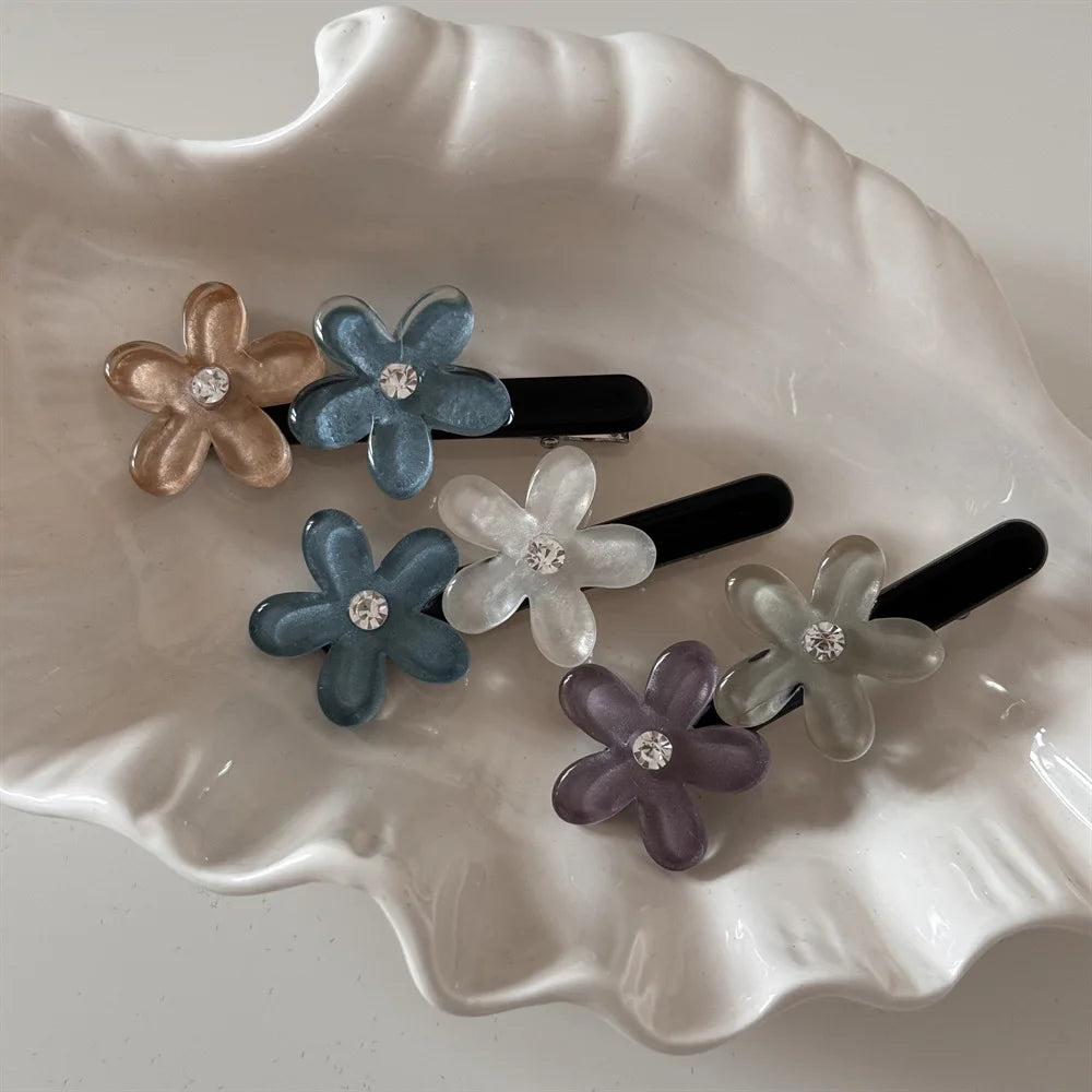 Korean Water Diamond Flower Duckbill Clip Fresh Sweet Hair Clip Bangs Side Clip Women Girls Resin Floral Hairpin Headpiece New Quake