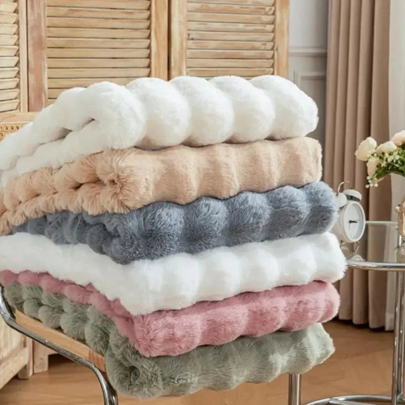 Warm Plush Pet Bed for Cats Dogs Thick Soft Sleeping Mat Universal All Seasons Autumn Winter Pet Pad Quake