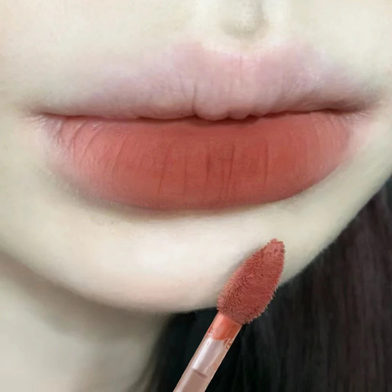 6 Colors Long-Lasting Matte Liquid Lip Gloss with Soft Velvet Finish and Waterproof Formula Lip Clay Lip Glaze Gift Makeup Quake 04