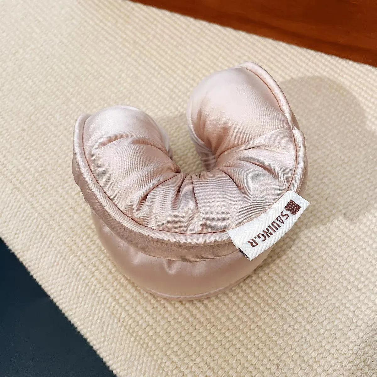 Soft Sleeping Elastic Hair Scrunchies Ponytail Holder for Women Hair Accessories Girls Soft Solid Satin Filled Cotton Big Bands Quake r pink