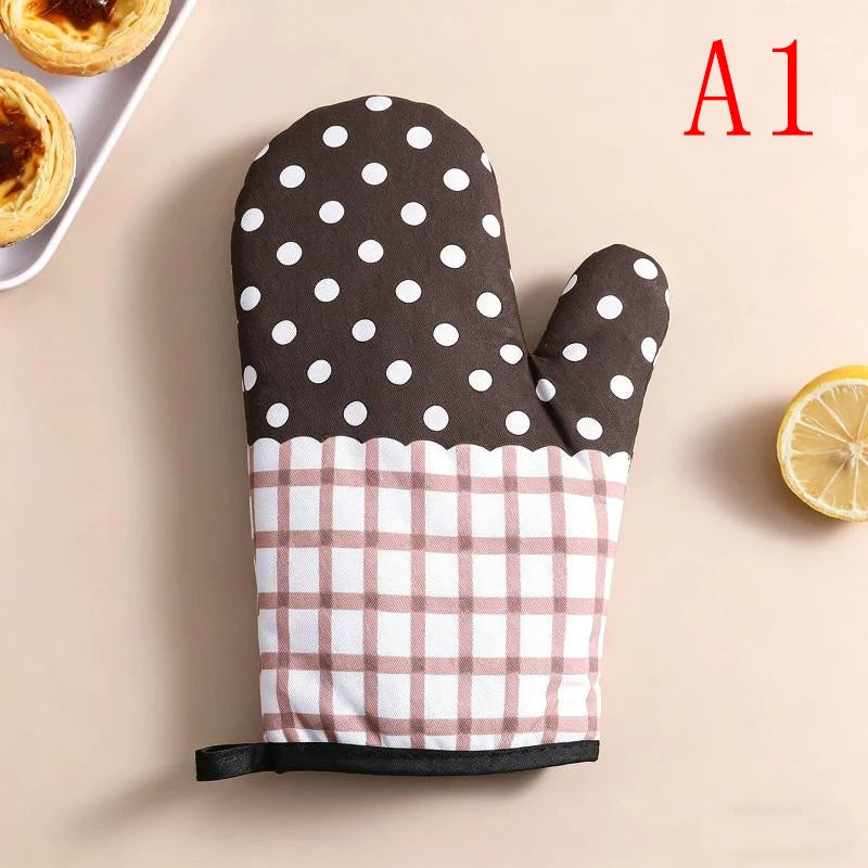 1Pcs Thickened Plaid Microwave Oven Gloves Heat Resistant Anti-scald Insulation Gloves Kitchen Baking Tools Quake A1
