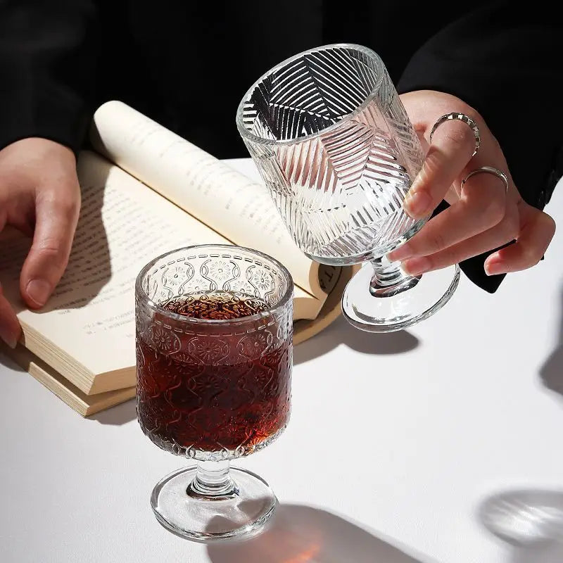Vintage ins Wind Sunflower relief glass high appearance level wine glass design sense drink juice stemware glass Quake