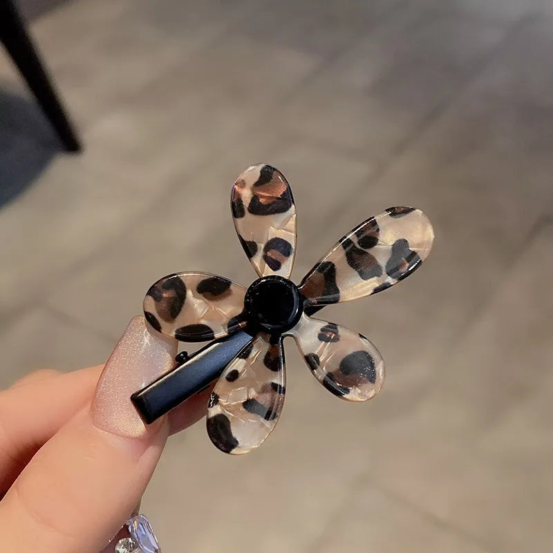 2pcs Acetic Leopard Print Flower Hairpin Korean Fashion Versatile Duckbill Clip Broken Hair Forehead Bangs Side Clip Headwear Quake