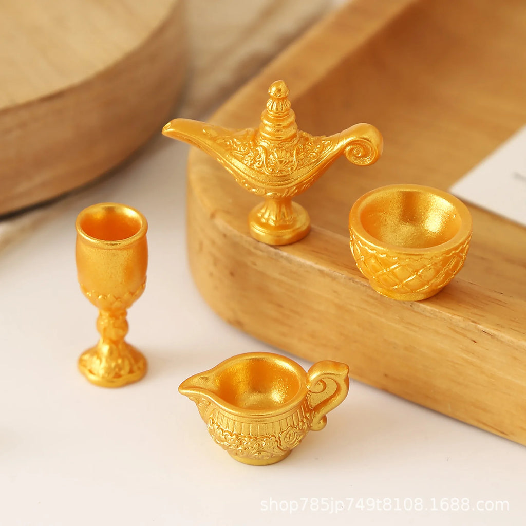 20Pcs Simulation Wine Glass Lamp Gold Resin Cabochon Miniature Figurines Fairy Garden Crafts DIY Dollhouse Desk Decor Accessory Quake