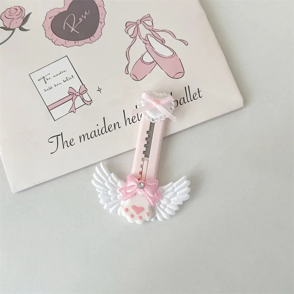 Mini Bowknot Style Utility Knife Lightweight Compact Envelope Opener Cat Paw Exquisite Mail Knife Quake pink