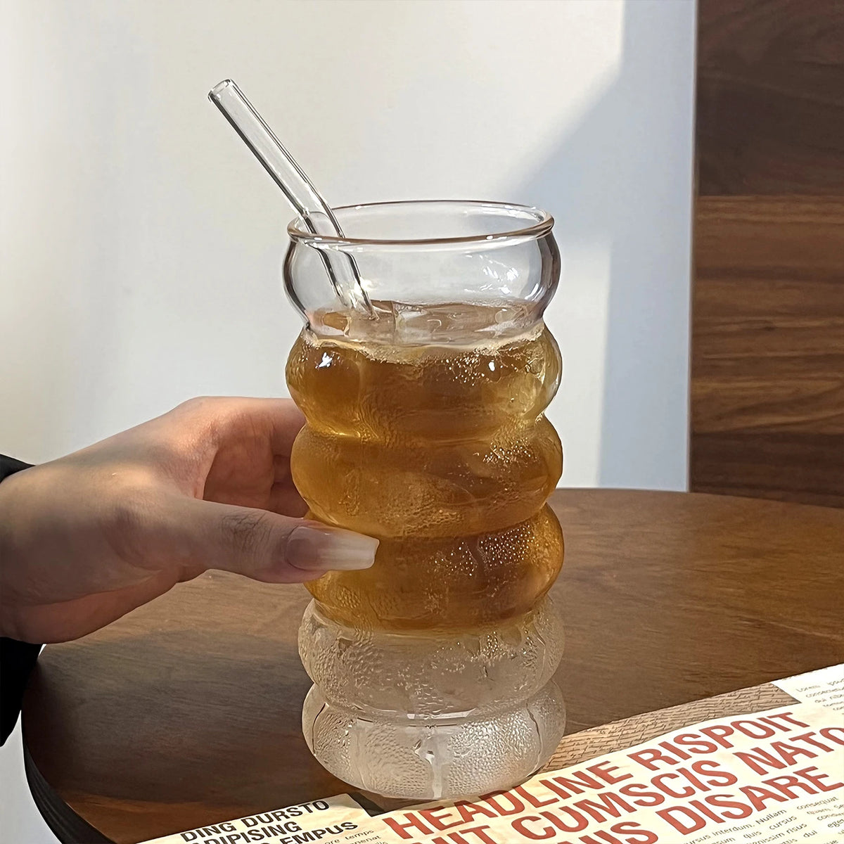 350/480ml Wave Design High Borosilicate Glass Tumbler with Straw Iced Coffee Cup Heat Resistant Tumbler for Cold Beverages Quake