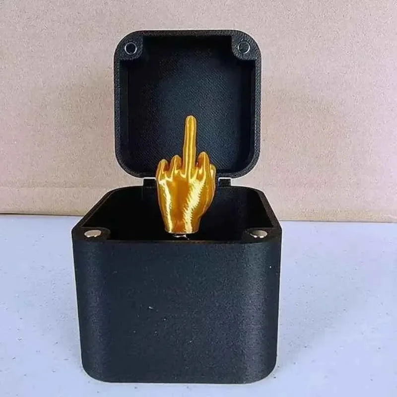 Out of the box pop-up Middle Finger Gift Box Creative Desk Home Decor Gifts Middle Finger Novelty Christmas Funny Prank Gift Quake