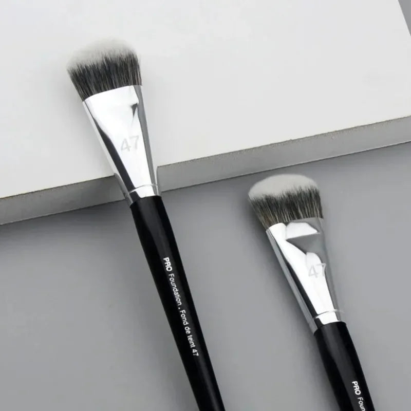 Women Face Base Makeup Beauty Tools Professional Foundation Brush 47 Broom Head Liquid Foundation Shadow Repairing Brushes Quake