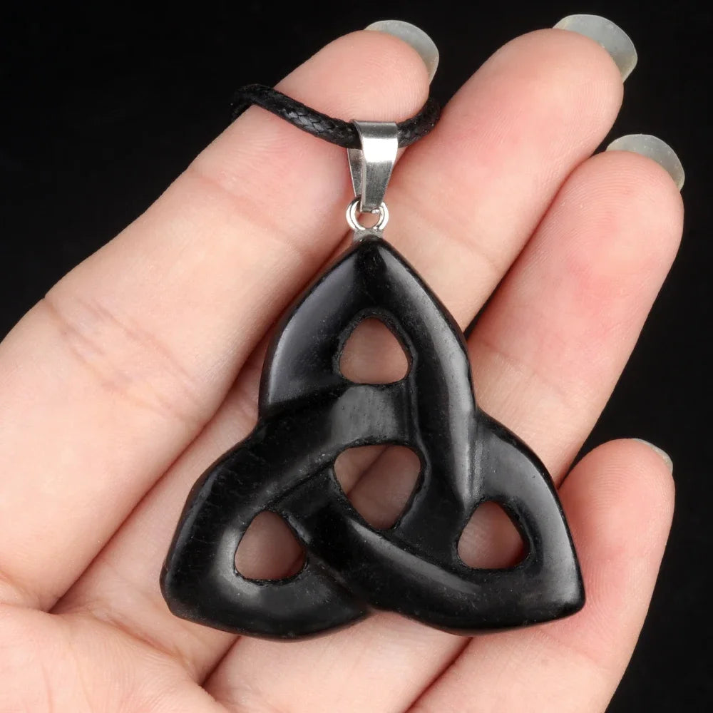 Hot Sale Witch Knot Pendant Necklace Natural Stone Rose Quartz/Amethyst Irish Pendant Lucky Gift For Women And Man Quake Balck Agate