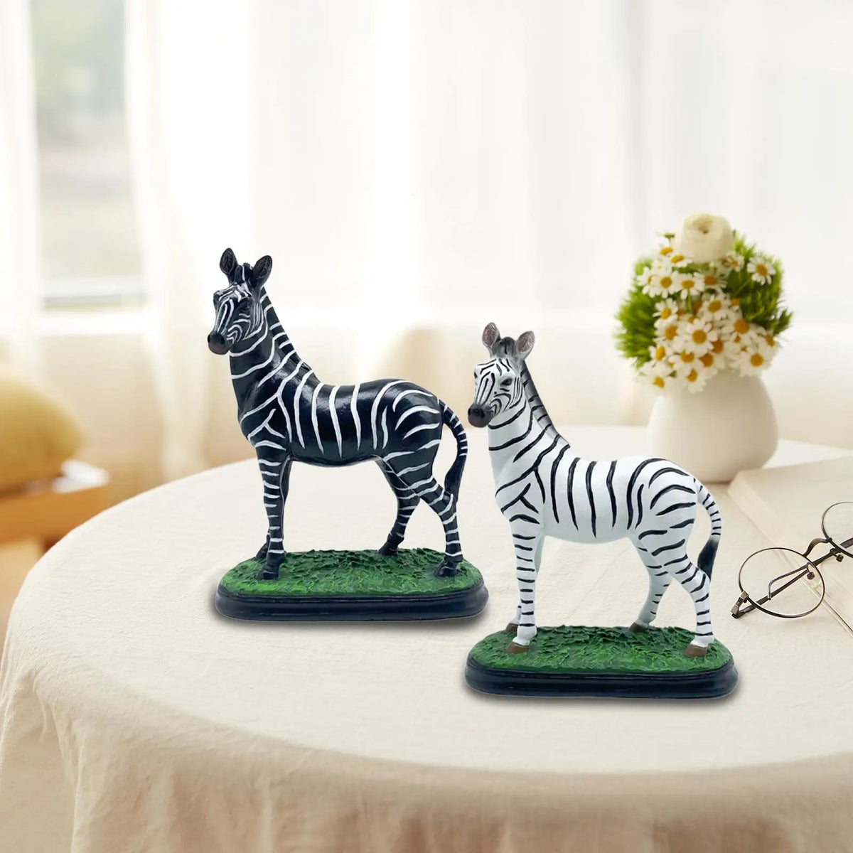 Zebra Statue Resin Decoration Vivid Shape, Zebra Sculpture, Animal Figurine for Coffee Table, Bedroom, Cabinet Shelf Quake