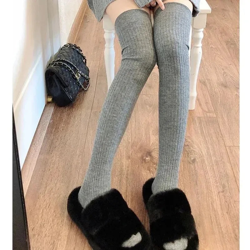 Spring Fall Knee High Stockings for Women White Vertical Stripe Long Socks Fashion Girls JK Skinny Boots Sock Japanese Style Quake