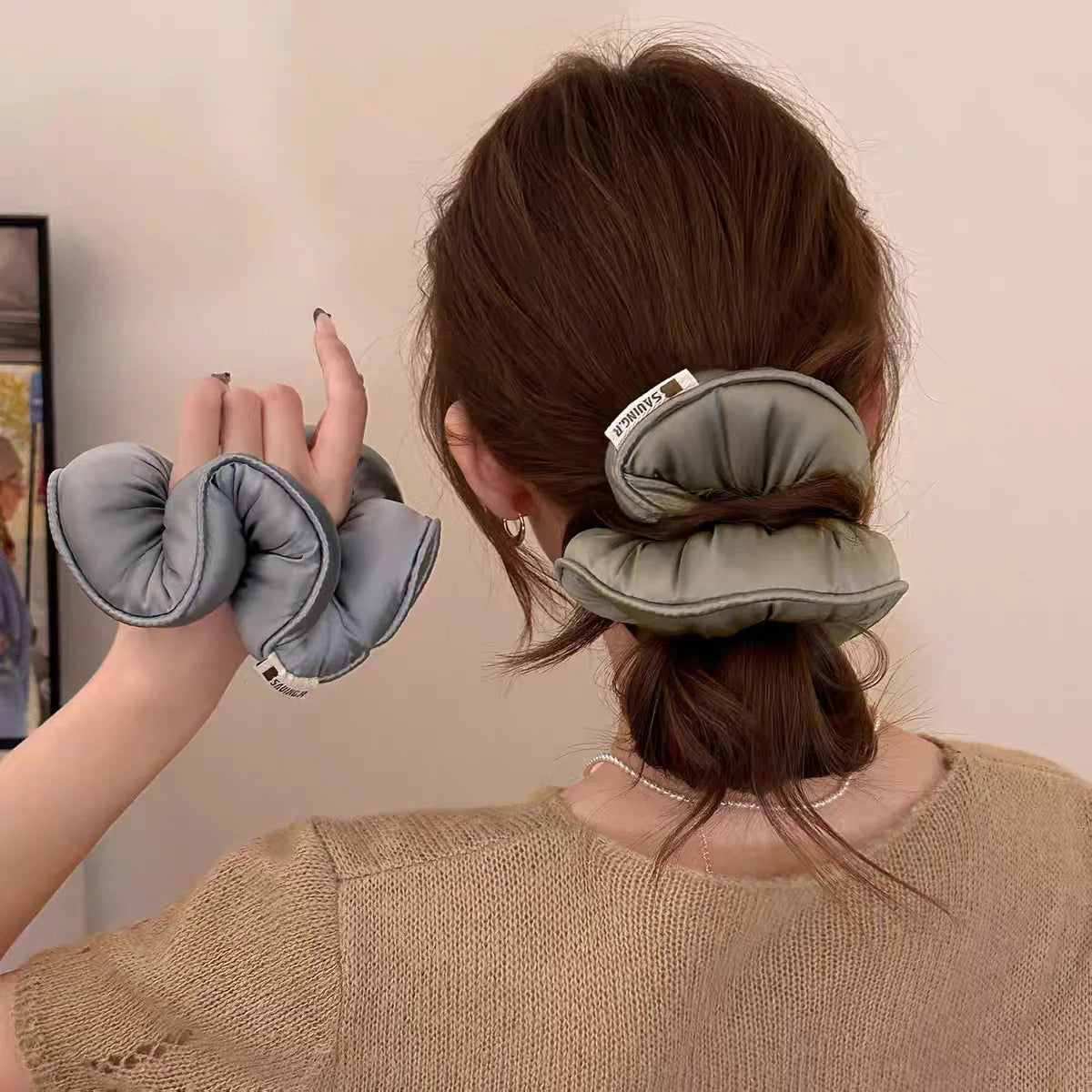 Soft Sleeping Elastic Hair Scrunchies Ponytail Holder for Women Hair Accessories Girls Soft Solid Satin Filled Cotton Big Bands Quake