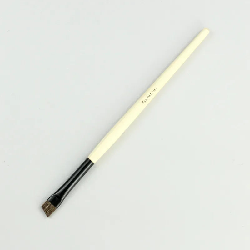 Professional Makeup Brushes For Broom Foundation Eye Liner Shadows Contour Lipgloss Eyeshodaws Brush косметика Quake F