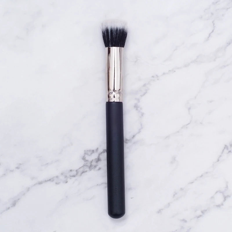 1pcs Makeup Brushes Soft Bristles Cosmetic Powder Eye Shadow Blush Blending Concealer Brushes Beauty Makeup Tools For Women Quake Eyeliner Brush 1