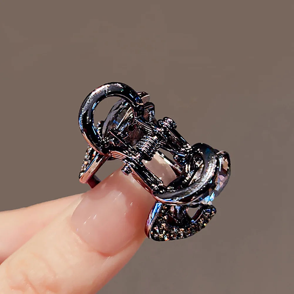 Exquisite Small Crystal Rhinestone Hair Claw Alloy Bangs Hairpin Women Forehead Bang Side Clip Princess Head Hair Accessories Quake