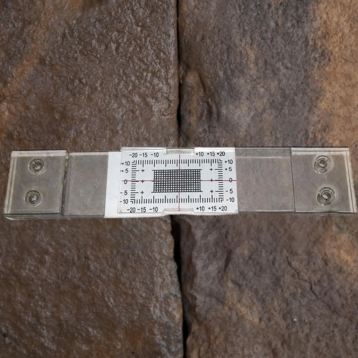 Concrete Crack Monitor Transparent Analog Acrylic Device Precision Crack Monitoring Gauge for Reinforced Building Seismic Quake
