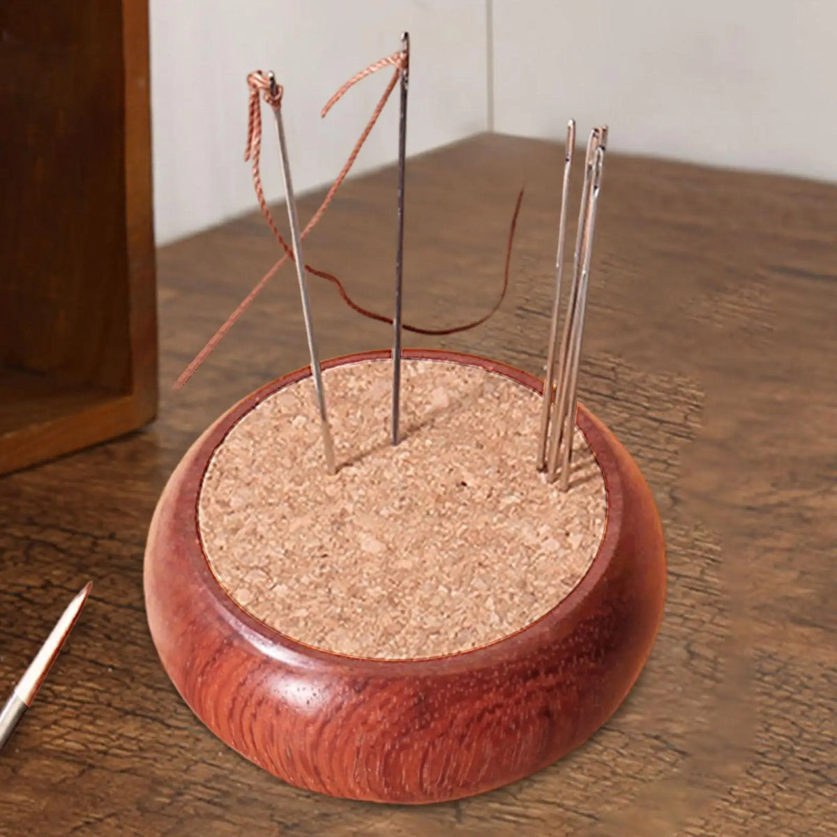 Wood Pin Cushion Needle Holder Sturdy Craft Supplies Sewing Essentials Round for Stitchwork Needlework Sewing Quilting Quake