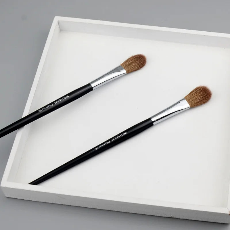 High End NO.98 Pro Highlighting Makeup Brush Goat Hair Black Long Handle Big Eyeshadow Blender Makeup Brush Quake