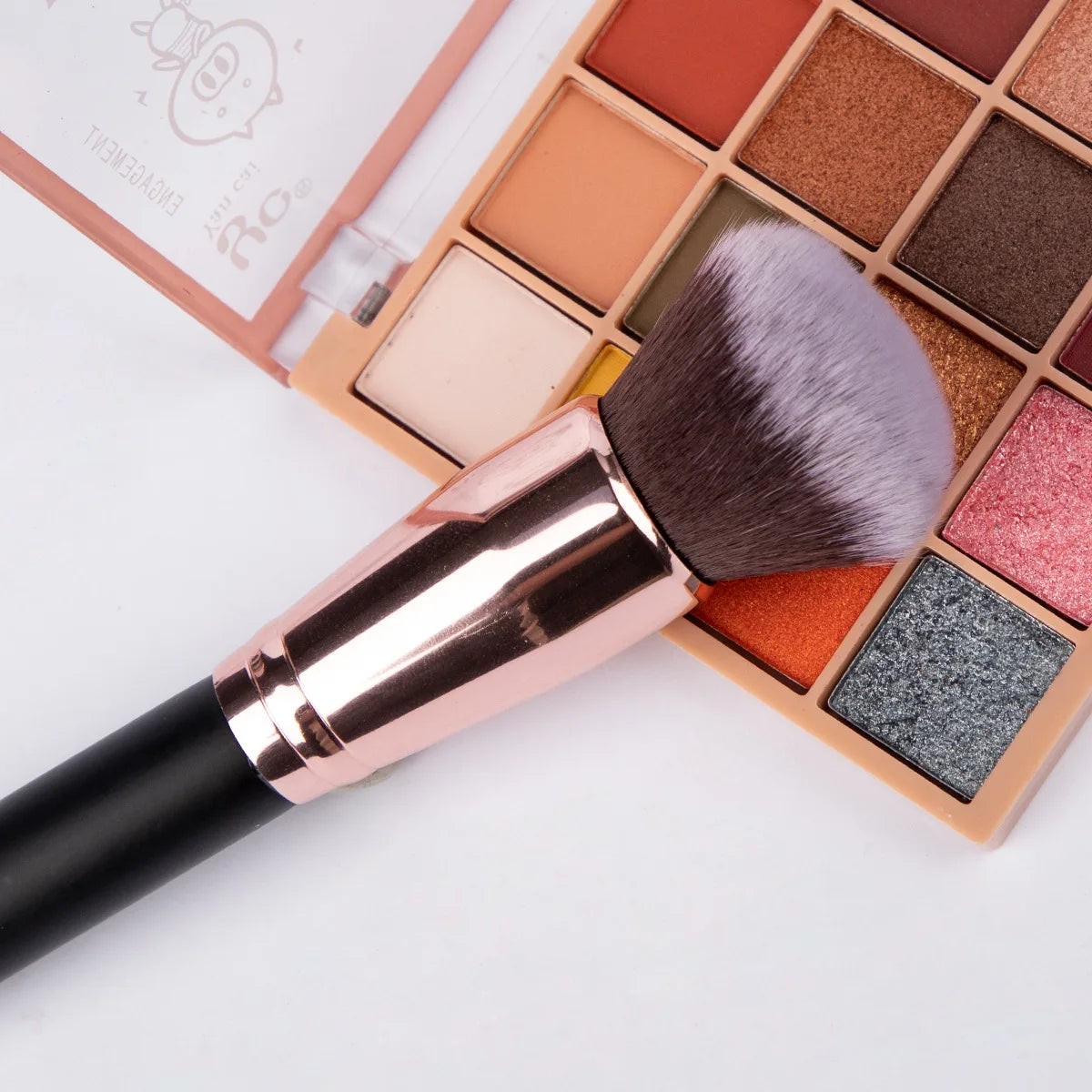 Makeup Brushes Foundation Loose Powder Concealer Blending Blush Brush Professional Cosmetic Beauty Makeup Tool Quake