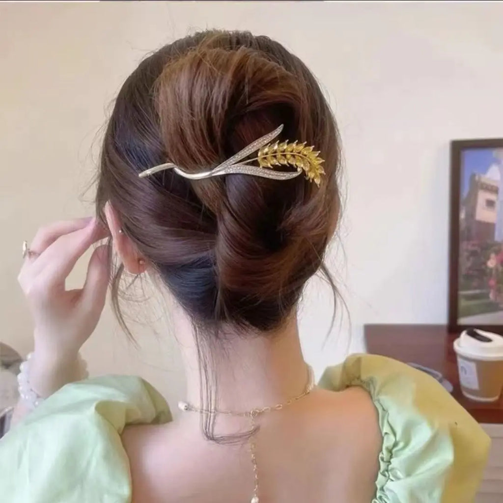 Rhinestone Wheat Tassel Twist Hair Clip Women Girls Flower Hairgrip Metal Headwear Barrettes Banana Clip Accessories Jewelry New Quake