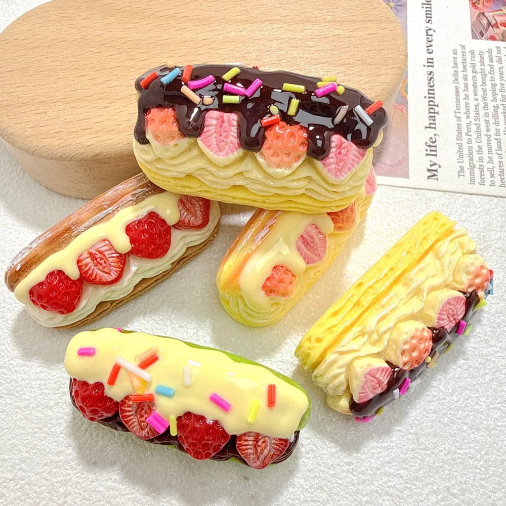 5pcs Kawaii Strawberry Chocolate Cake Resin Miniature Cabochon DIY Jewelry Making Phone Decoration Scrapbooking Crafts Accessory Quake