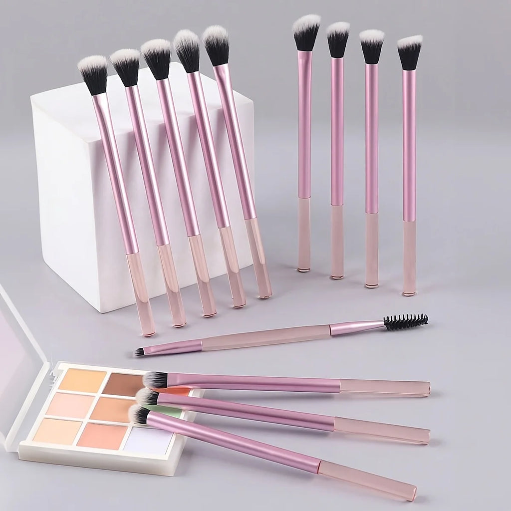 A Set of 13 Professional Makeup Brushes - Foundation Brush, Eyeshadow Brush, Eyebrow Brush, Blending Brush, Highlighter Brush, C Quake