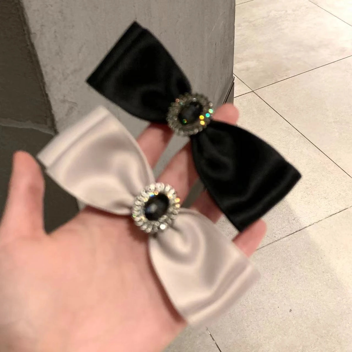 New Semi-tie Ponytail Hairpin Back Head Luxury Rhinestone Bow Hairpin Girl Headdress Spring Clip Quake