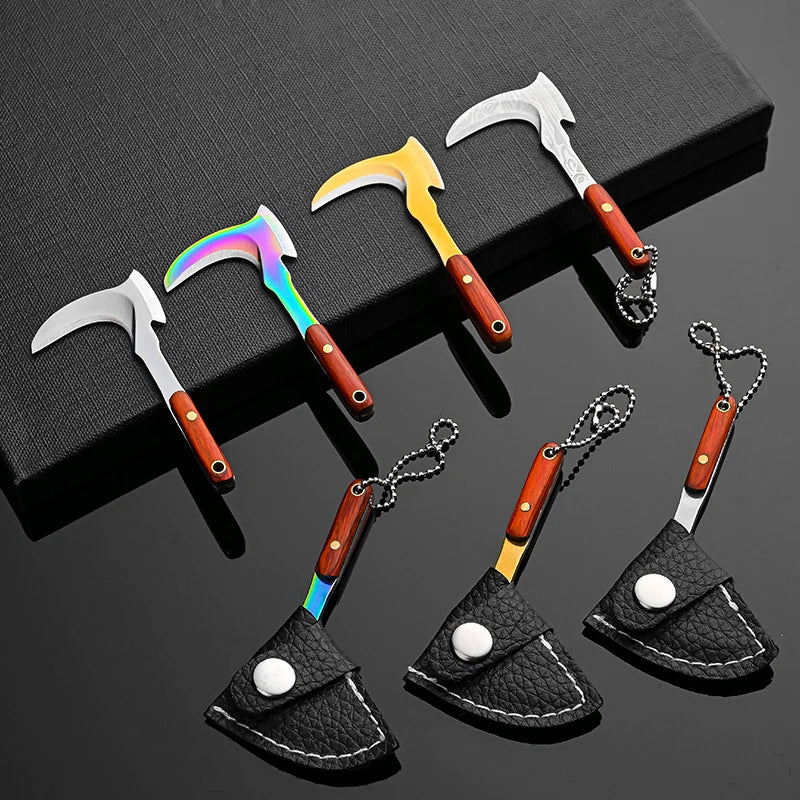 Keychain small kitchen knife mini sickle gift knife courier knife body knife key knife non-folding knife pendant accessories. Quake