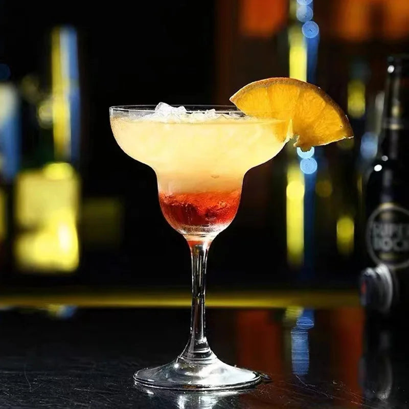 Cocktail glass Triangle glass Martini Creative tall glass bar Classic mixers Quake 240ML M
