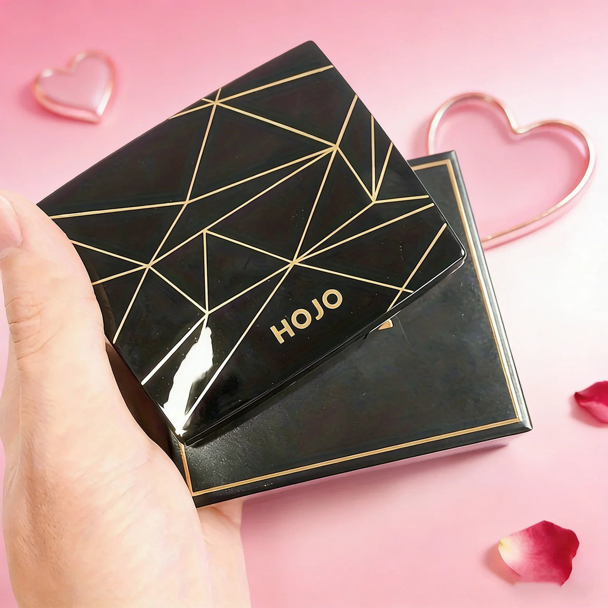 Valentine's Day Makeup Gift for Her, Natural Velvety Highlighter Stick, Long-Lasting Glow, Delicate Glitter, Easy Blend Nose Con Quake