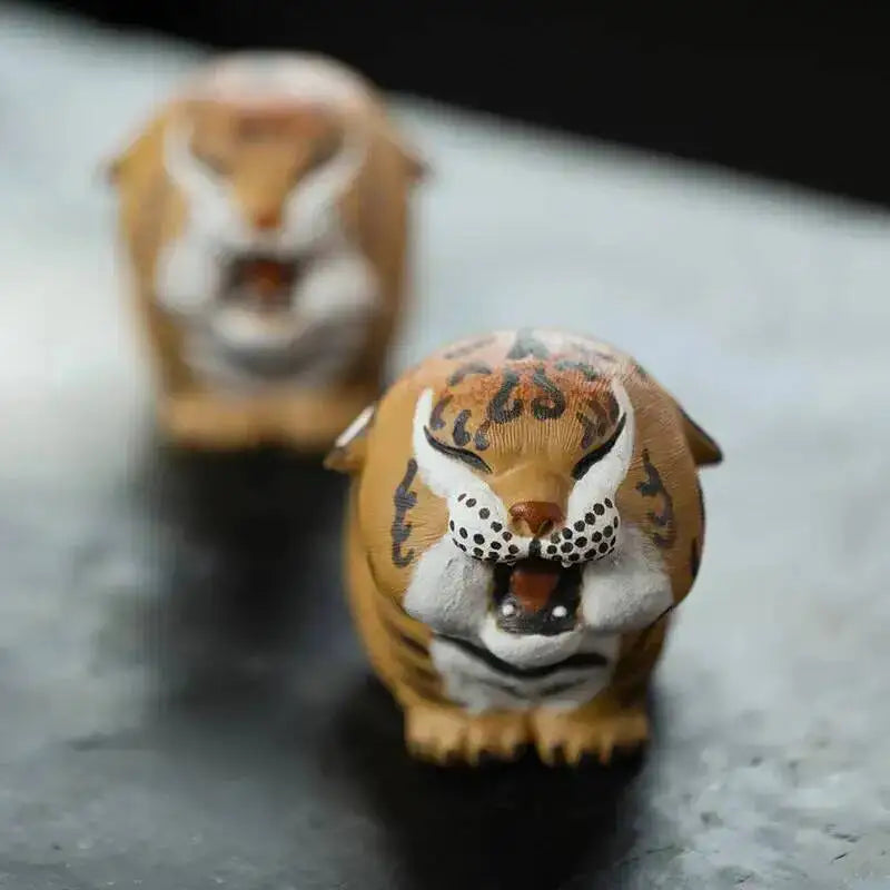 Zisha Tea Pet Tiger Ornament Zodiac Brushed Clay Painted Little Tiger Tea Plaything Tea pet Accessory Quake