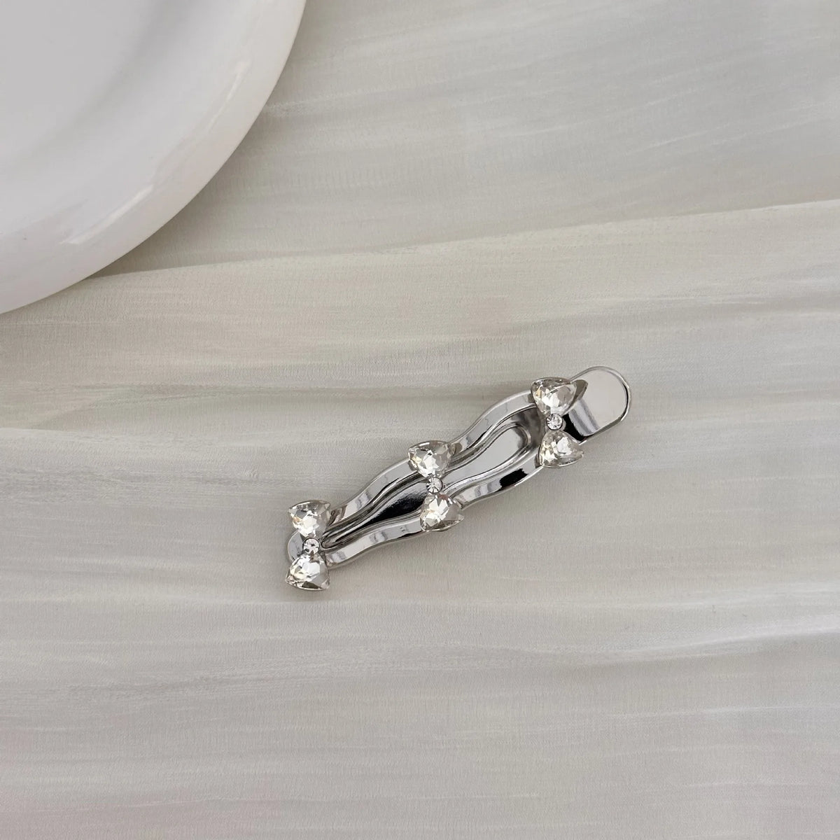 Korean Silver Metal Hairpin, Sweet and Cool Rhinestone, New Bow Side Clip, Side Bangs Hairpin. Quake Rhinestone