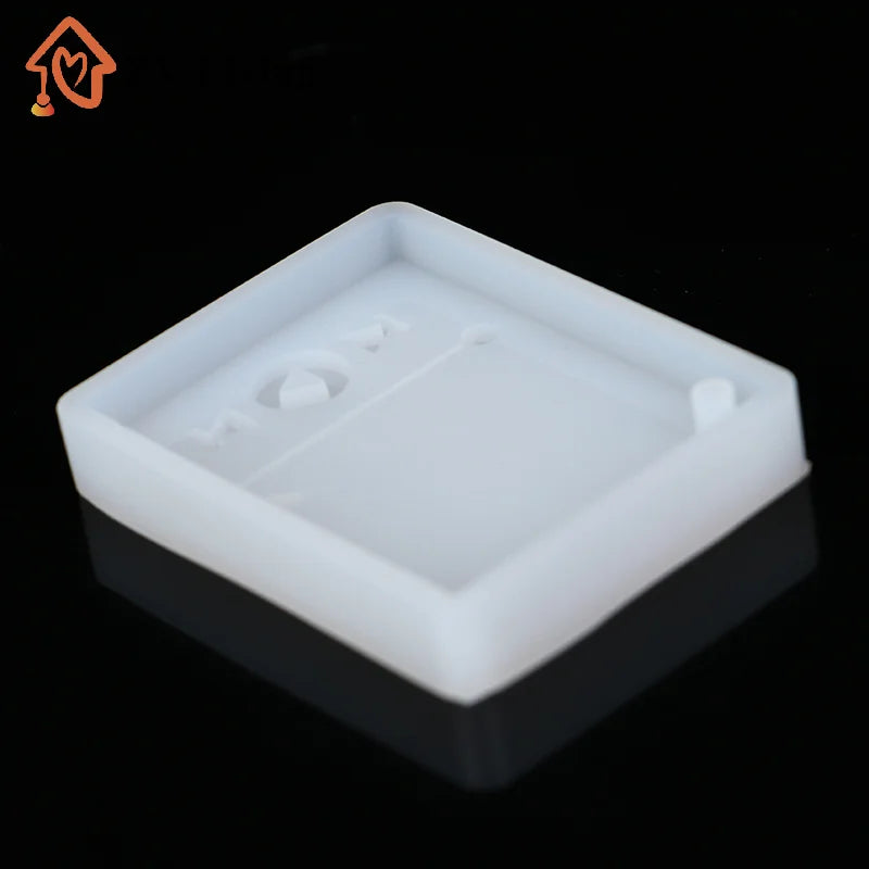 1Pcs Super Glossy Epoxy Resin Player Mold Keychain Casting Silicone Mould DIY Crafts Quake