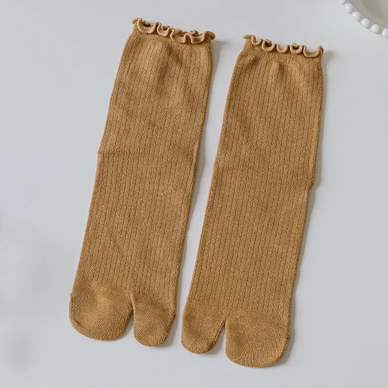 1Pair New High Quality Combed Cotton Split Toe Socks Unisex Simple Comfortable Two-Toed Socks Harajuku Men Women's Tabi Socks Quake One Size Yellow