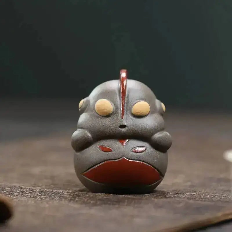 Zisha Tea Pet Aotuman Anime Figurine Hand-painted Creative Tea Play Tea Table Accessories Sculpture Чаепитие Quake Style One
