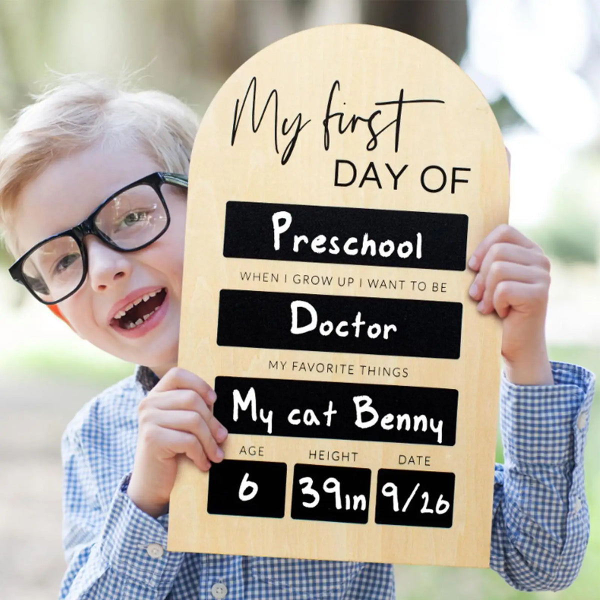 First And Last Day Of School Portable 7x11inch Chalkboard Lasting Memories Chalkboard Style Photo Prop Board for Kindergarten Quake