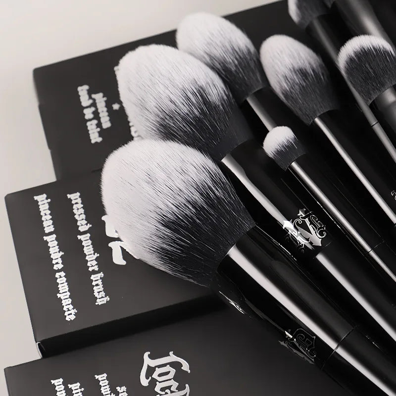 KVD Makeup Brushes Series Blusher Powder Foundation Concealer Eye Shadow Blending Cosmetic Beauty Soft Brush Tools Maquiagem Quake