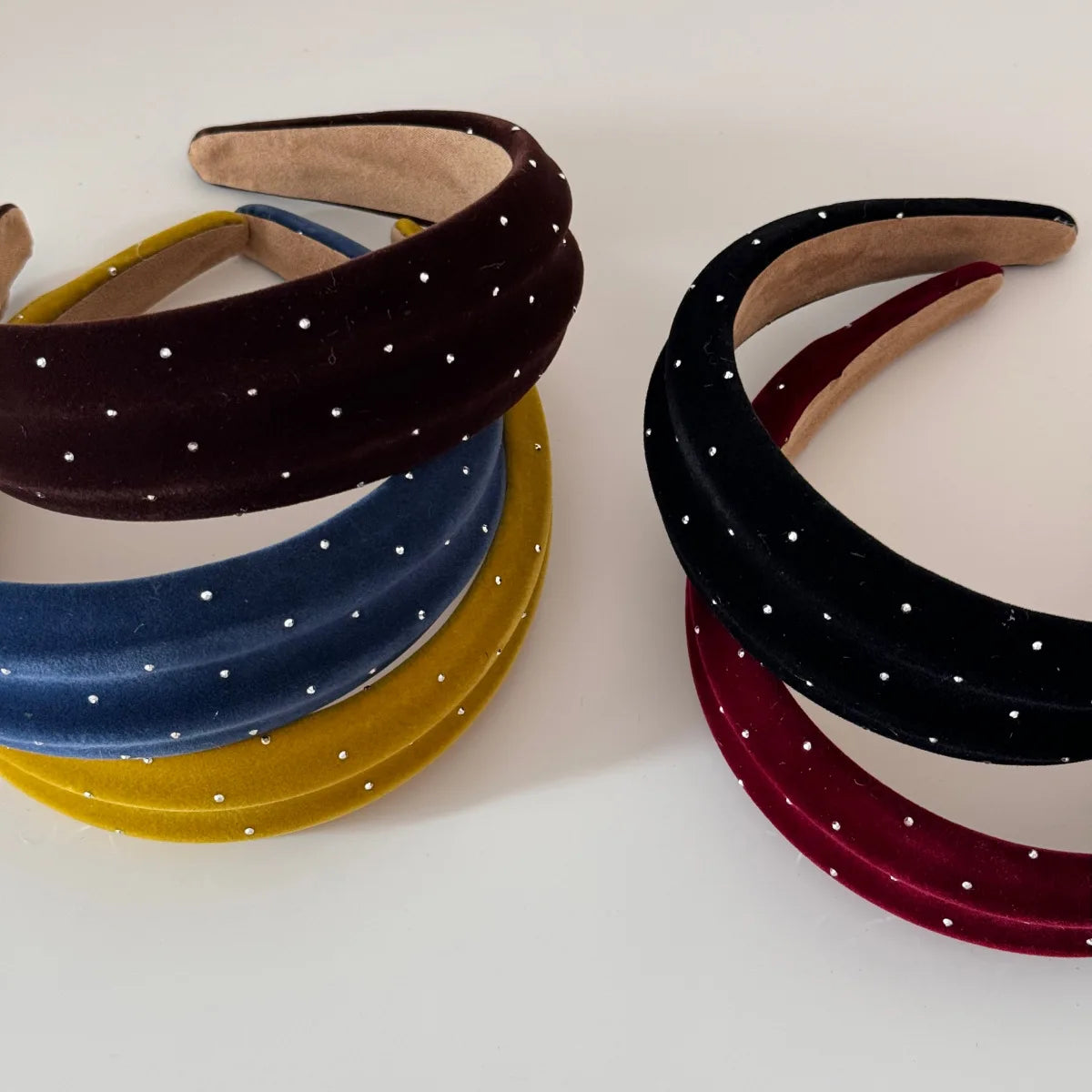 Polka Dots Pearls Velvet Headband for Women Girls French Retro Elegant Hairband Headwear Traveling Outdoor Hair Accessories New Quake