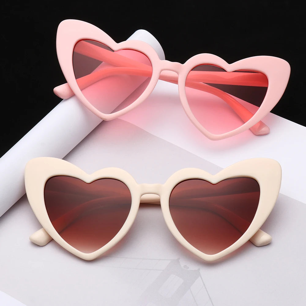 Fashion Heart-Shaped Sunglasses for Women Summer UV400 Sun Glasses Brand Design Love Heart Shades Trendy Street Snap Eyewear Quake