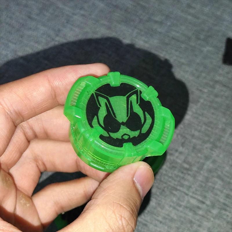 Hot Kamen Rider Geats DX Core Set Geats Tycoon Buffa Na-Go ID Core Interchangeable Role Play Toy with Japanese Voice Anime Gift Quake