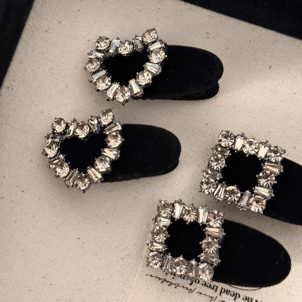 Velvet Rhinestone Hair Clips for Women Girls Sweet Vintage Bangs Barrettes Love Heart Hair Styling Accessories Hairpins Headdres Quake